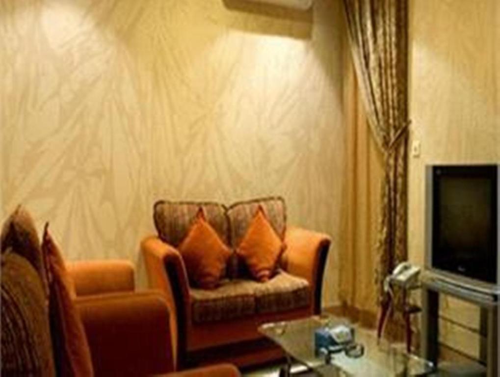 Bait Al Amani Suites Rijád Szoba fotó